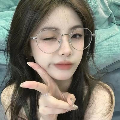 万幸与你相逢重生后她手握剧本 这一世，她发誓绝不重蹈覆辙