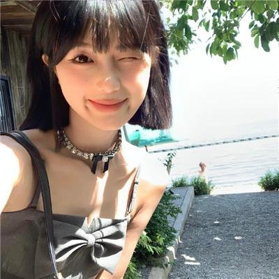 她不见了